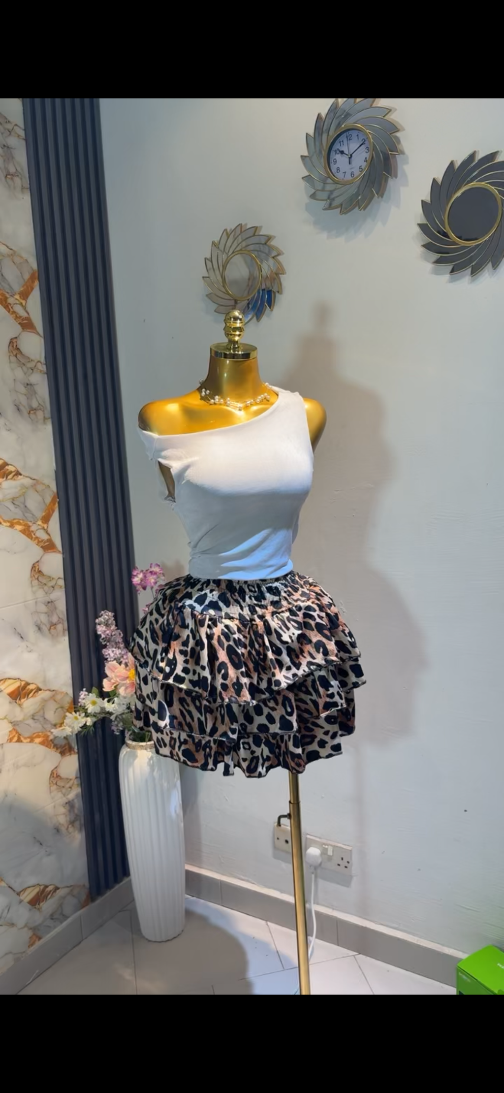 Asymmetric tops