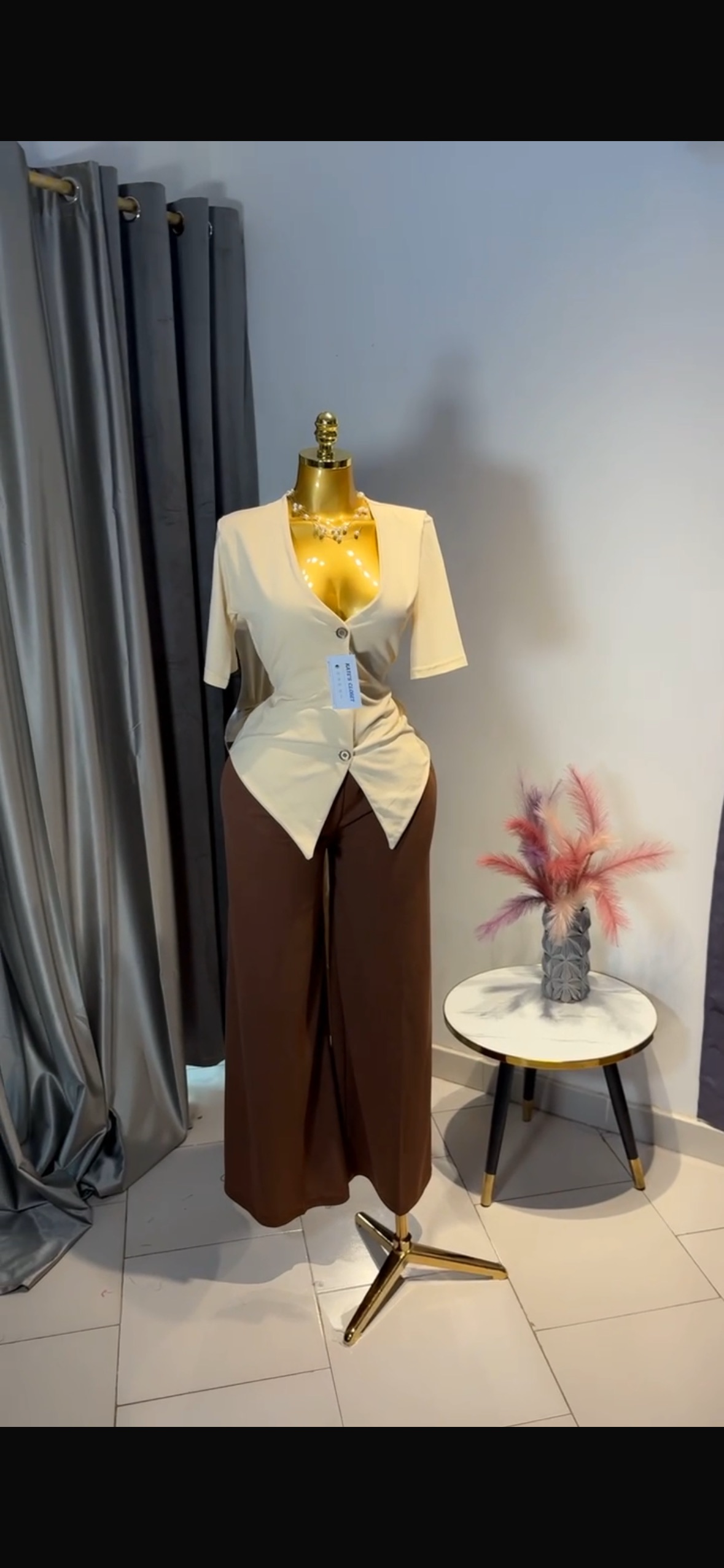 Two pieces set. Cream and brown