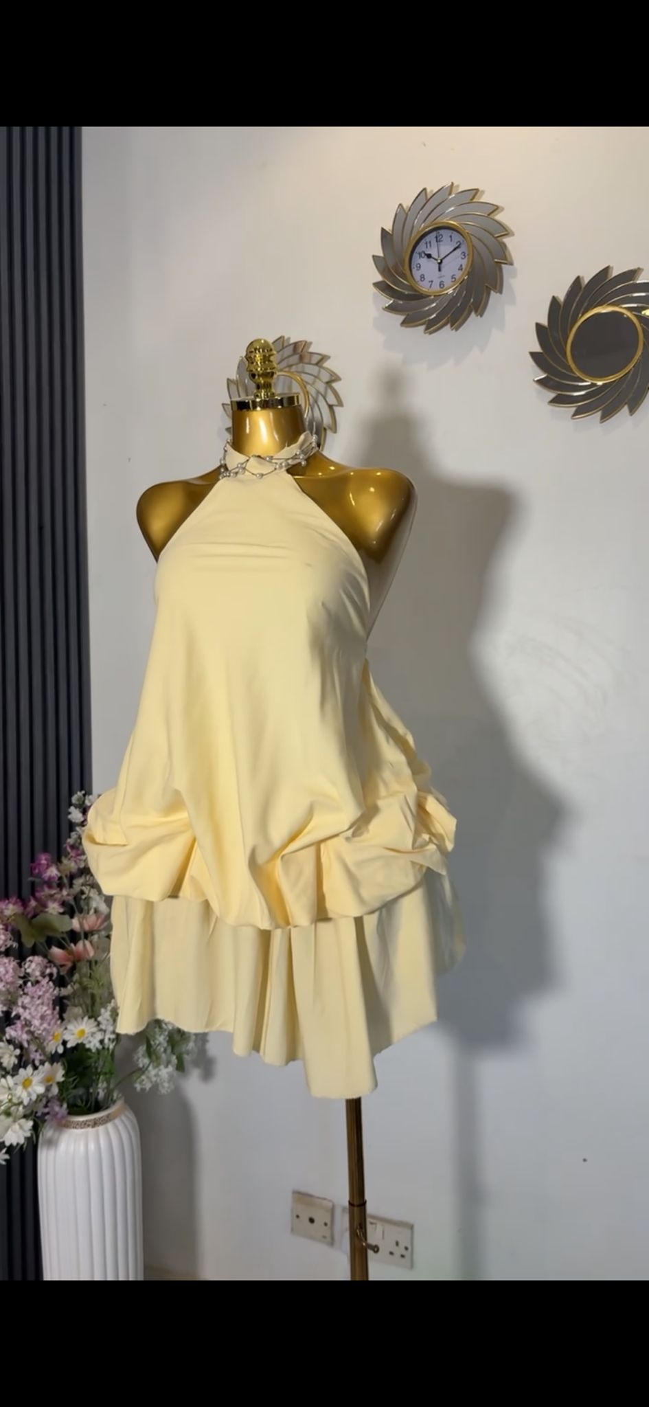 DRESS