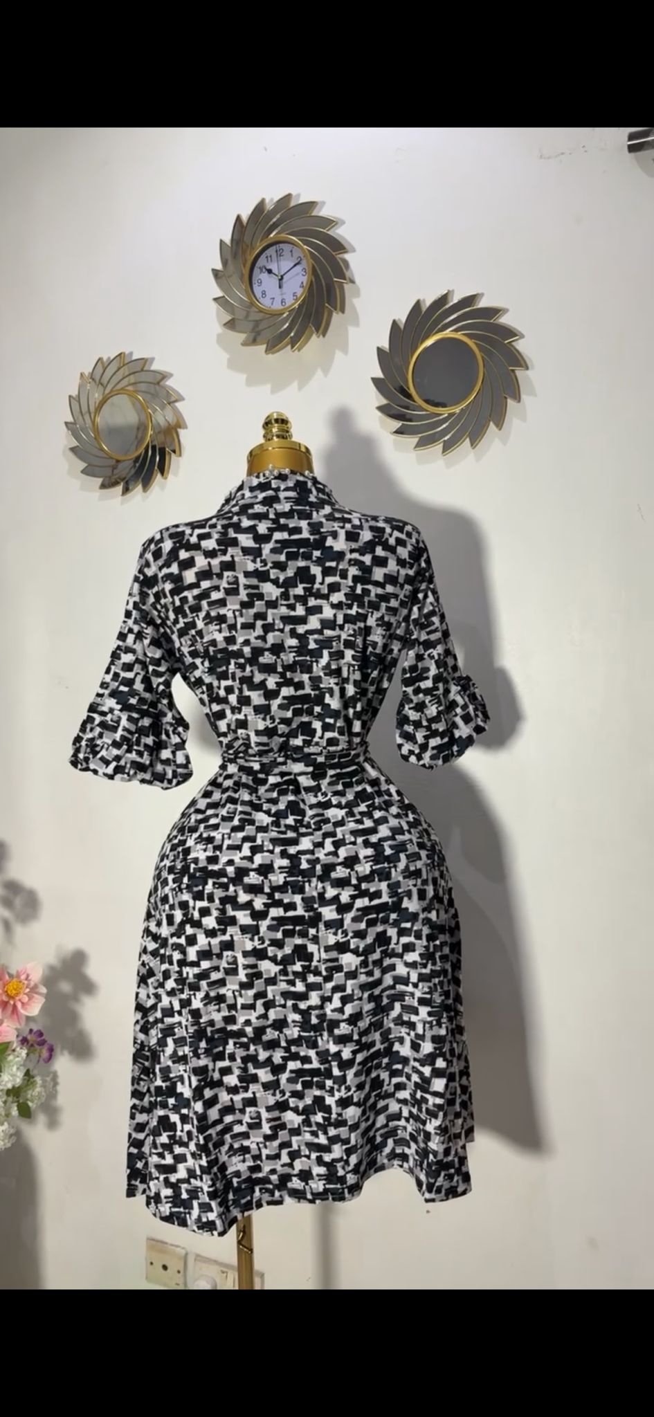 DRESS